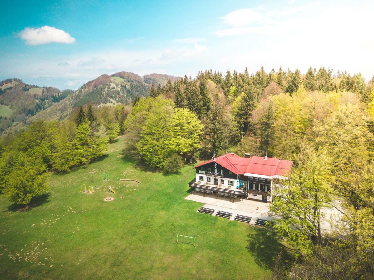 Planinski Dom Na Kalu Bed & Breakfast Dol pri Hrastniku ภายนอก รูปภาพ